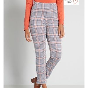 NWOT ModCloth Flare and Now Pants never worn!